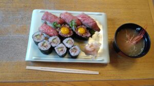 陸のトロ??助八寿司で味わう至福の前沢牛のにぎり?!